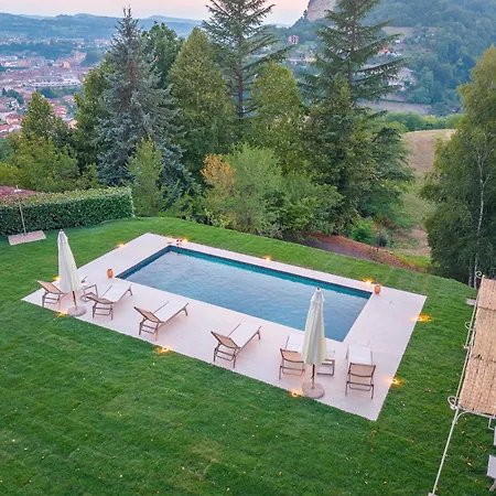 Villa Ferrero 10, Emma